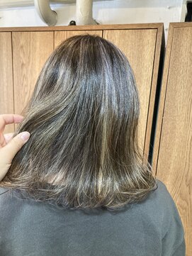 ビグディーサロン 武庫川(BIGOUDI salon) 大人可愛い♪くびれミディアム