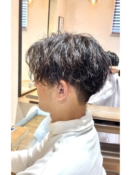 ヴェロ 福井(VeRO) 剛毛直毛でもかっこいいツイストスパイラルパーマ