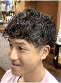 ツイストスパイラルパーマツーブロックショートスタイル(床屋)