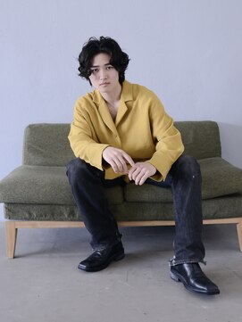 ロアー ヘアー マックイーン 流山おおたかの森店(RAWR hair McQueen) メンズパーマ_センターパートウルフ