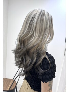 ジゼル(gisele) エンドカラー