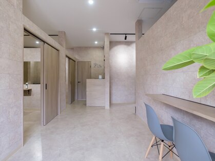 フィンバイナンバー 小山(Fin. by Number.)の写真