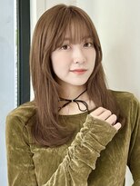 ローネス ギンザ(LONESS ginza)&nbsp;レイヤーカット×色素薄めカラーで透明感たっぷり大人ヘア