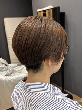 アルター(aL ter) 【刈り上げショート】ホワイトグレージュ/ミニウルフ/林愛華