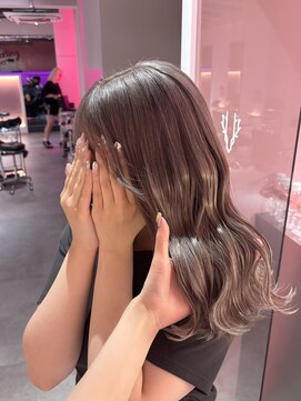 ダズリングディア(Dazzling Deer) ミルクティーグレージュ/ホワイトグレージュ/ミディアム