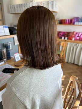 柔らかオリーブベージュ12.6小顔