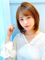 アイビー(Ivy)&nbsp;小顔に見えるひし形シルエットのくびれミディアム