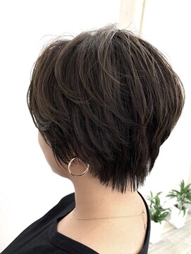 カリス(CHARIS) カジュアルショート