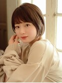 愛らしさを引き立てるノームコアなボブ