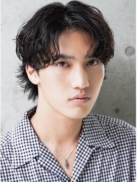 アルファ 新宿(alpha) フェザーパーマ/ブルーブラック/刈り上げセンターパート[新宿]