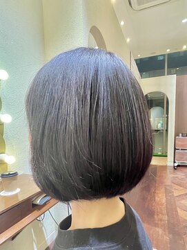 エルサフィロ ヨドヤバシ(el zafiro yodoyabashi) ロートーンベーシックボブスタイル グレージュアッシュ/40代