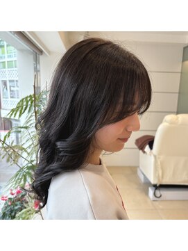 シー(she.) 透明感グレージュ*