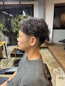 ヴースヘアデザイン(vou's hair design) メンズカット／パーマ/眉毛カット/善行美容室/善行理容室