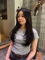 ウム(UMM)&nbsp;韓国ヘア / レイヤースタイル