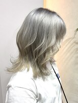 イブヘアー(eve hair)&nbsp;◎ブリーチカラー/シルバー-裾カラー