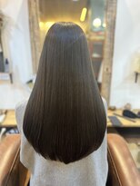 クオリア(QUALIA)&nbsp;色味も質感も整う髪質改善アッシュベージュ/柏