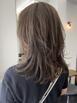 シベルバレー 横浜(sibell) ＊ミディアムレイヤーカット顔周りレイヤーウルフハッシュカット