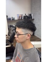 kaming&nbsp;清潔感抜群フェードヘア
