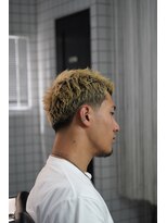 ヘア アトリエ ホロウ 堀江(HAIR ATELIER HOLLOW)&nbsp;Spiky Short ×Taper Fade《スパイキーショート×フェード