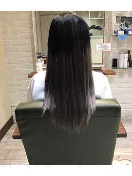 レーヴ ヘアー シエル(Reve hair ciel) グラデーションカラー風に　ダークシルバーシールエクステ