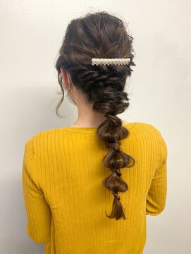 オアシス ガーデン 中山店(Oasis GaRDEN) 編み下ろしヘアアレンジ