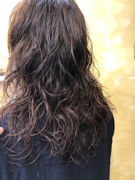 オルオル(OluOlu) ロングパーマスタイル〔八戸・田向〕