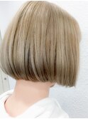 ブリーチonカラー グレーベージュカラー/切りっぱなしボブ/町田
