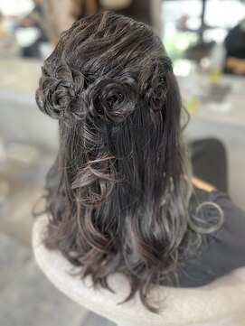 ラビス 浦和(Lovis) 切りっぱなしボブ/エアリーロング/美髪/ピンクブラウン/浦和