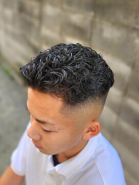 アンドザバダス(&THE BADASS) 黒髪極道パーマ