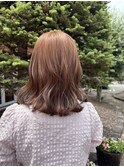 ライトブラウン