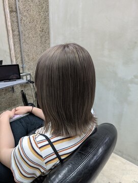 エント(ent) アッシュベージュ＊くびれボブ