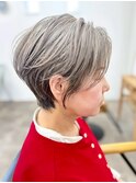 大人グレイヘア×ショート