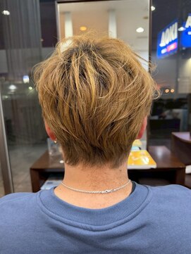 アーク シエル(Ark Ciel) 20代30代40代ナチュラル束感無造作ショート×ハイトーンベージュ