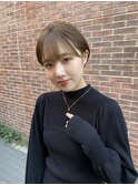耳掛けタイトショート