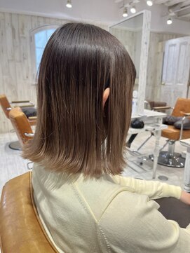 レイラバイアフロート 吉祥寺(Lila by afloat) 外ハネボブ/ブラウンベージュ