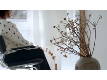 ザ プラチナムエイジ(the platinum age)の雰囲気（風通しがよく、光が差し込む大人の隠れ家）