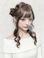 フォームフォローズファンクション 本郷(FORM FOLLOWS FUNCTION)&nbsp;くるみちゃんルーズツインお団子アレンジ