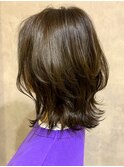 動きのある外ハネスタイル