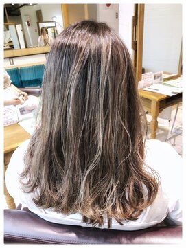 トゥルース 獨協大学前店(Hair&Make TRUTH) 大人ハイライト