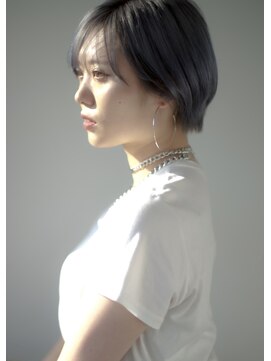 ヘアメイク エイト キリシマ(hair make No.8 kirishima) ハンサムショート×ブルージュ・instagram @no8_doc_shinichi