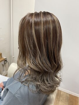 アプシー 南が丘本店(apsee) バレイヤージュ/くすみベージュ/細めハイライト