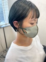 ヘアーサロン 6(hair salon) くびれショート×ブリーチ無しのハイトーンからのダークグレー