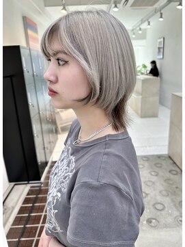 ニュート(Neut ) ホワイトベージュ×ダークブラウン/デザインカラー