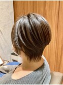 ショートボブ