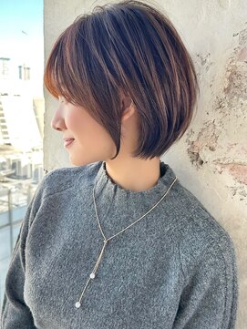 アフロート ルヴア(AFLOAT RUVUA) みねスタイル♪ 似合わせ ショート ボブ 30代 40代 小顔 新宿