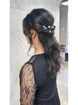 ドゥマン(Demain) 【結婚式　お呼ばれセット】ハーフアップタイル　ブライダル