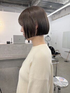 エルメ クラマエ(Elme) オリーブベージュ×ミニボブ