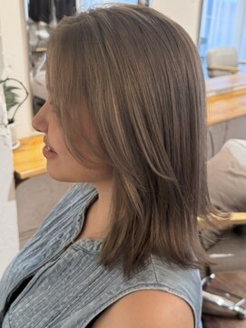 ミンティング(MINTing) ミディアムボブ/ブリーチなしダブルカラー/ケアカラー/ベージュ