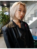 レコ 渋谷(LECO)&nbsp;ホワイトベージュホワイトブランドハイトーンケアブリーチボブ