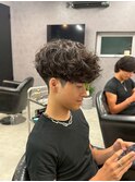 スパイキーショート　フェード　スペインカール　ルーズパーマ
